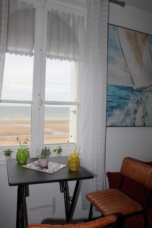 Au Paradis de la Mer A 10m de la mer Villers-sur-Mer Exterior foto